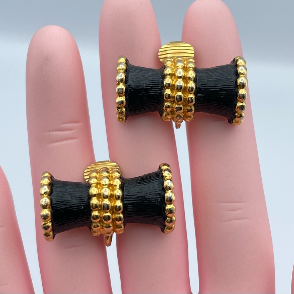 Kenneth Jay Lane Black Enamel Gold Beaded Clip-On Earrings Runway Couture